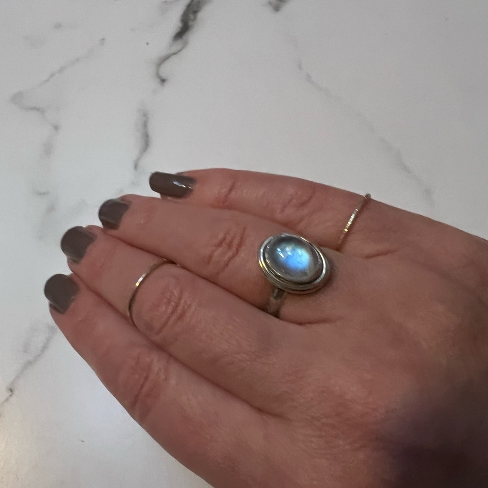 Elegant Silver Moonstone Ring
